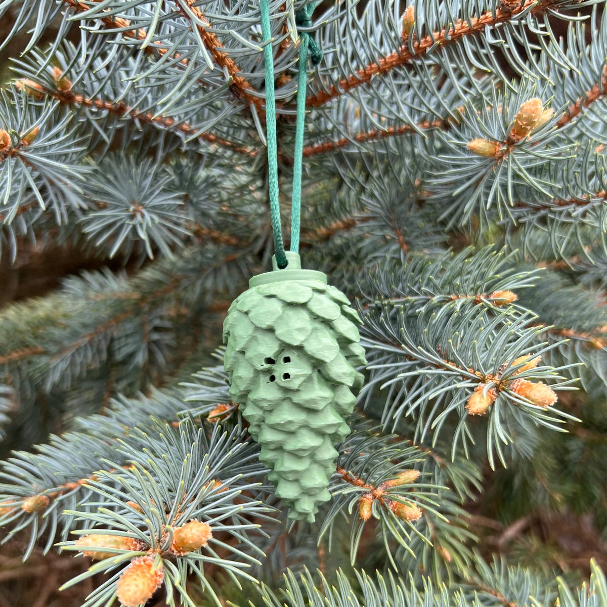 Hanging Plugs (Standard Size)