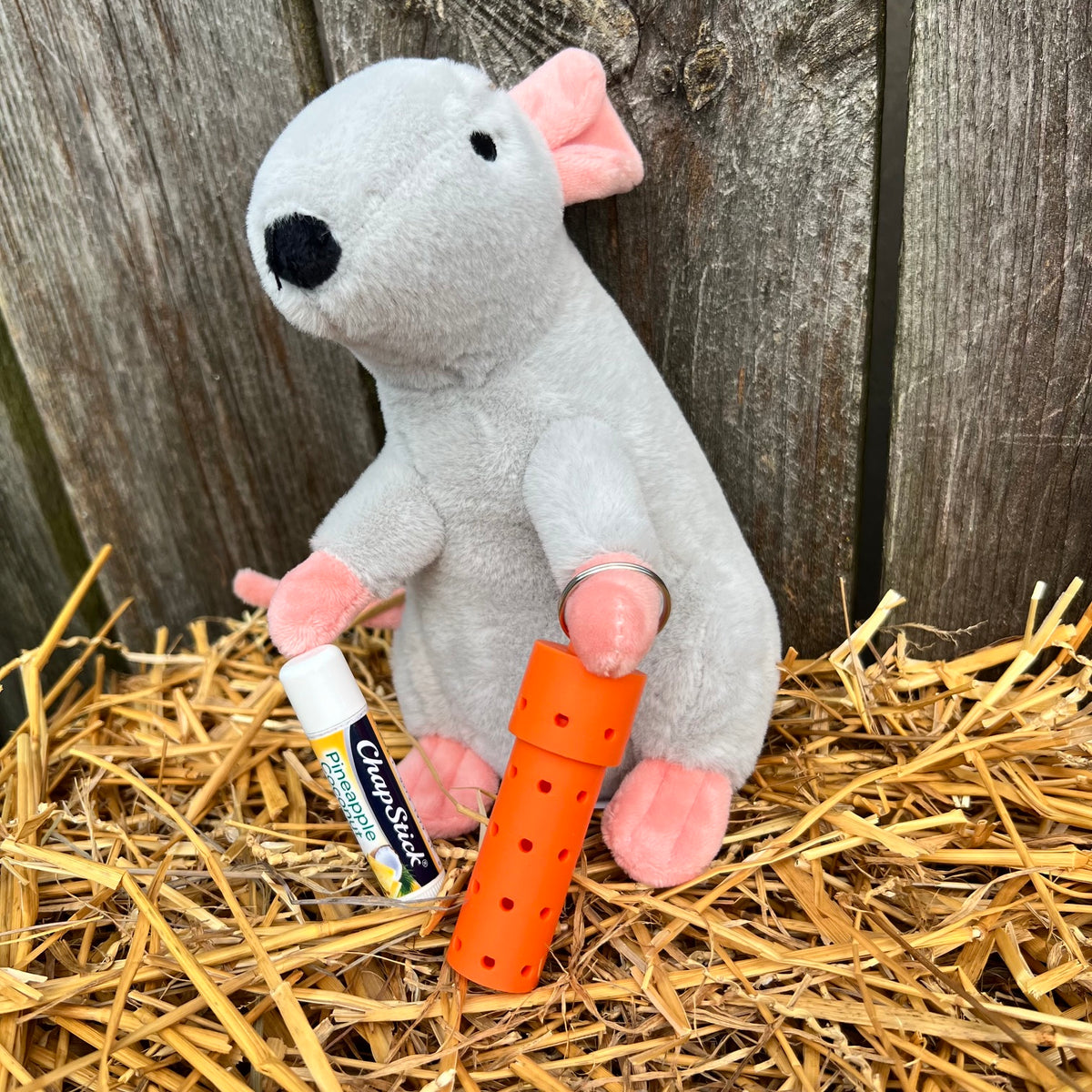 Barnt Hunt Tube Chapstick Holder/Hide